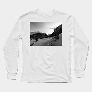 Sun behind the mountains Long Sleeve T-Shirt